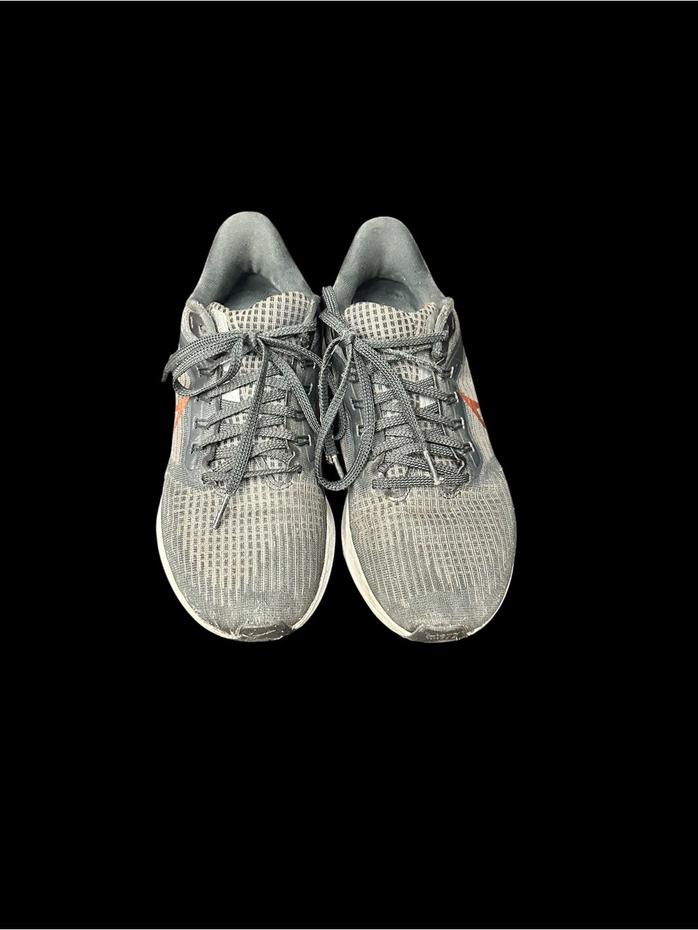 Nike Ladies  Gray fabric  Running Shoes size 8